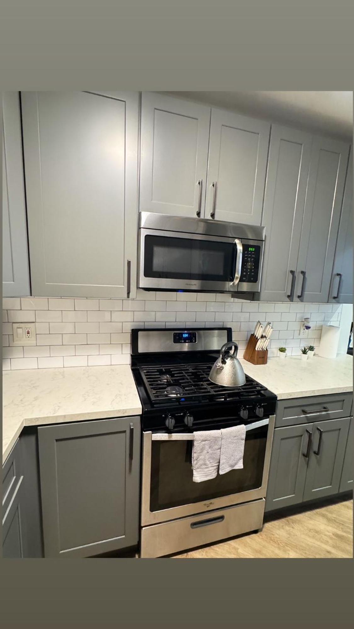 Incredible Two Bedroom Hollywood Apartments Free Parking لوس أنجلوس المظهر الخارجي الصورة